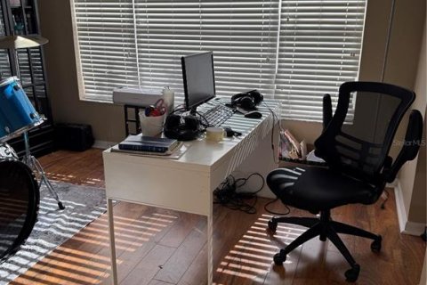 Купить виллу или дом в Ленд-о-Лейкс, Флорида 9 комнат, 187.94м2, № 1583292 - фото 3