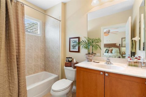 House in DeLand, Florida 4 bedrooms, 283.17 sq.m. № 1581084 - photo 26