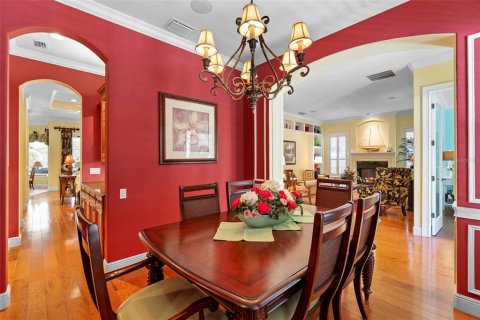 House in DeLand, Florida 4 bedrooms, 283.17 sq.m. № 1581084 - photo 6