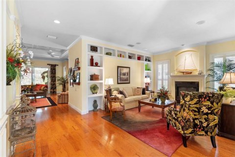 House in DeLand, Florida 4 bedrooms, 283.17 sq.m. № 1581084 - photo 9