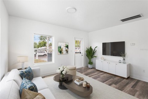 Villa ou maison à louer à Mulberry, Floride: 2 chambres, 77.29 m2 № 2117348 - photo 3