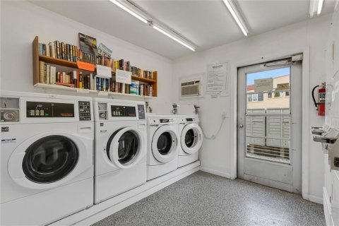 Condominio en venta en Seminole, Florida, 2 dormitorios, 118.64 m2 № 1518640 - foto 24