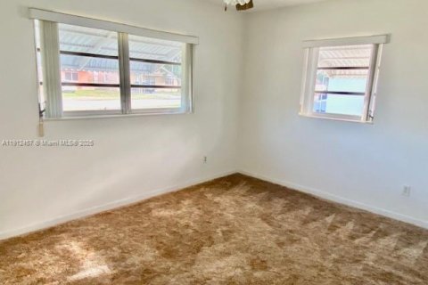 Casa en venta en Hollywood, Florida, 2 dormitorios № 2018832 - foto 11