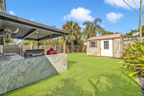 House in Pompano Beach, Florida 3 bedrooms, 103.77 sq.m. № 2036483 - photo 29