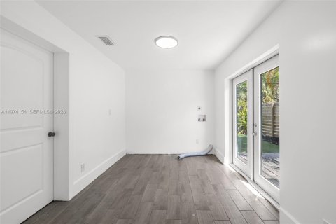 House in Pompano Beach, Florida 3 bedrooms, 103.77 sq.m. № 2036483 - photo 16