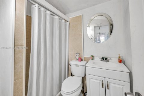 Купить виллу или дом в Майами, Флорида 5 спален, 124.86м2, № 2071310 - фото 18