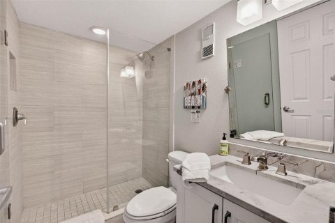 Купить кондоминиум в Мадейра - Бич, Флорида 6 комнат, 104.05м2, № 1802315 - фото 20