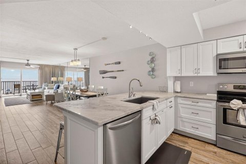 Copropriété à vendre à Madeira Beach, Floride: 2 chambres, 104.05 m2 № 1802315 - photo 6