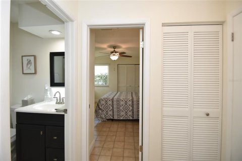 House in Palm Coast, Florida 3 bedrooms, 144.28 sq.m. № 2150568 - photo 30