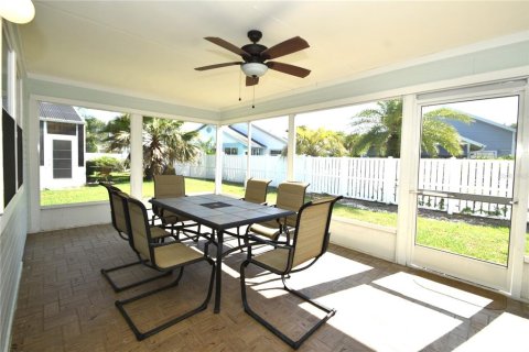 House in Palm Coast, Florida 3 bedrooms, 144.28 sq.m. № 2150568 - photo 3