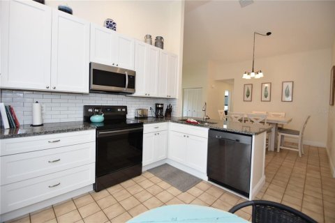 House in Palm Coast, Florida 3 bedrooms, 144.28 sq.m. № 2150568 - photo 20