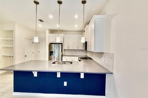 Townhouse in Windermere, Florida 3 bedrooms, 134.24 sq.m. № 2266704 - photo 8