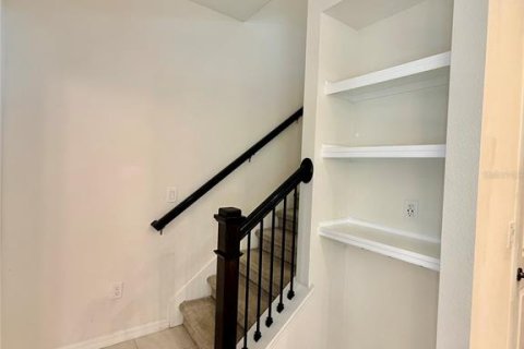 Townhouse in Windermere, Florida 3 bedrooms, 134.24 sq.m. № 2266704 - photo 18