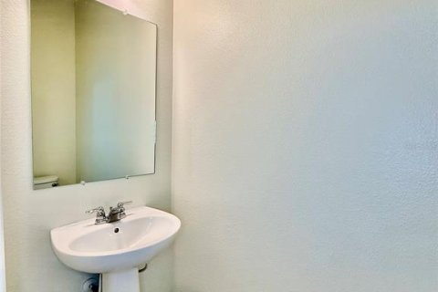 Townhouse in Windermere, Florida 3 bedrooms, 134.24 sq.m. № 2266704 - photo 17