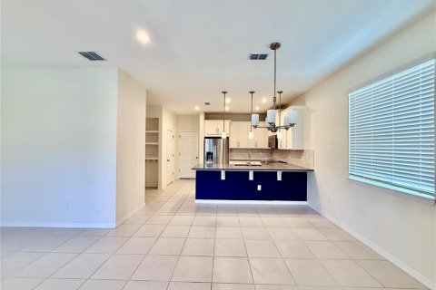 Townhouse in Windermere, Florida 3 bedrooms, 134.24 sq.m. № 2266704 - photo 6