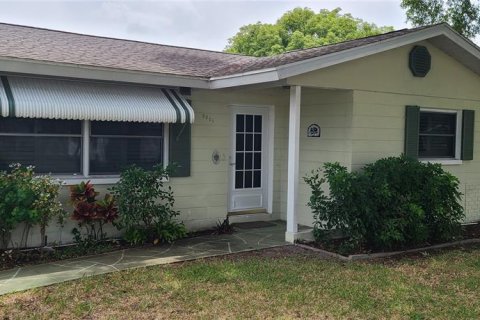 House in Seminole, Florida 2 bedrooms, 99.59 sq.m. № 1166351 - photo 24