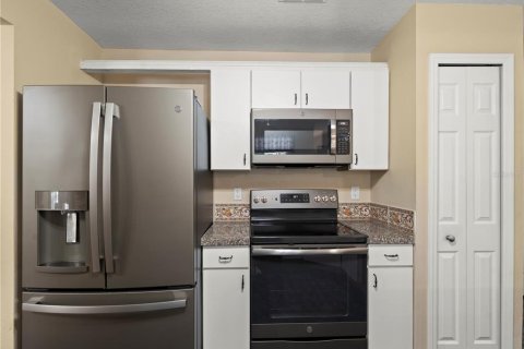 Casa en venta en Spring Hill, Florida, 3 dormitorios, 167.32 m2 № 1869356 - foto 15