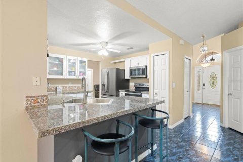 Casa en venta en Spring Hill, Florida, 3 dormitorios, 167.32 m2 № 1869356 - foto 14