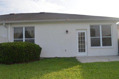 Villa ou maison à vendre à Wesley Chapel, Floride: 2 chambres, 135.45 m2 № 1771937 - photo 16