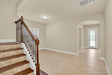 Casa en venta en Orlando, Florida, 5 dormitorios, 380.16 m2 № 2196811 - foto 7