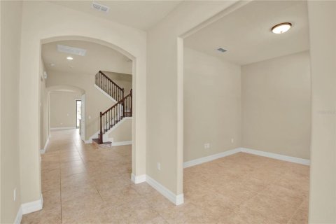 Casa en venta en Orlando, Florida, 5 dormitorios, 380.16 m2 № 2196811 - foto 5