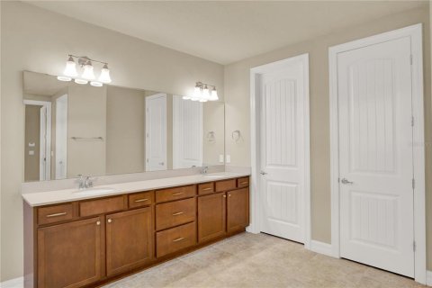 Casa en venta en Orlando, Florida, 5 dormitorios, 380.16 m2 № 2196811 - foto 28
