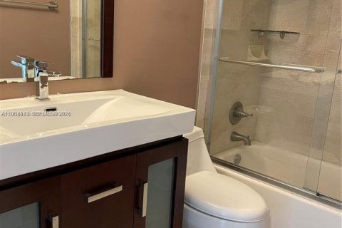 Купить кондоминиум в Норт-Майами, Флорида 2 спальни, 101.82м2, № 2010681 - фото 11