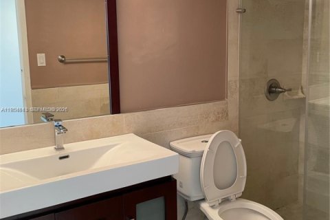 Купить кондоминиум в Норт-Майами, Флорида 2 спальни, 101.82м2, № 2010681 - фото 15