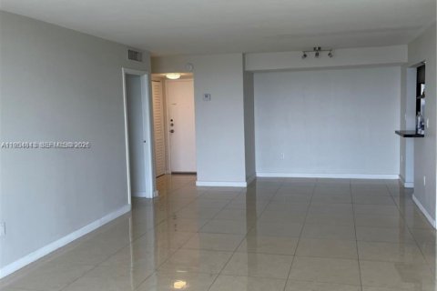 Купить кондоминиум в Норт-Майами, Флорида 2 спальни, 101.82м2, № 2010681 - фото 21