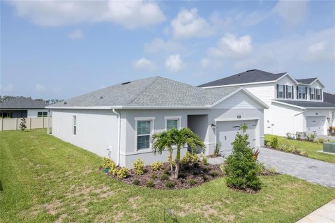 House in Port Charlotte, Florida 3 bedrooms, 187.38 sq.m. № 2308743 - photo 3
