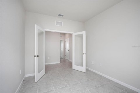 House in Port Charlotte, Florida 3 bedrooms, 187.38 sq.m. № 2308743 - photo 14