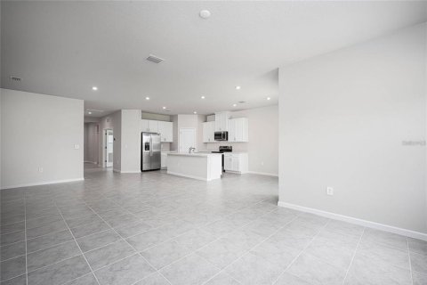 House in Port Charlotte, Florida 3 bedrooms, 187.38 sq.m. № 2308743 - photo 29