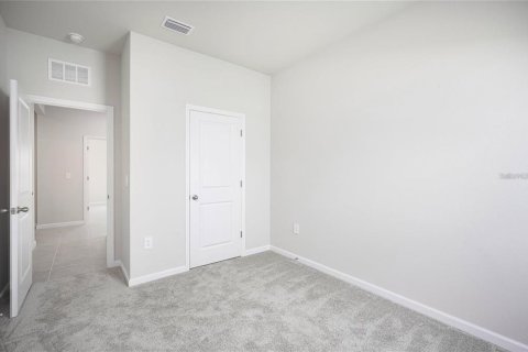 House in Port Charlotte, Florida 3 bedrooms, 187.38 sq.m. № 2308743 - photo 17