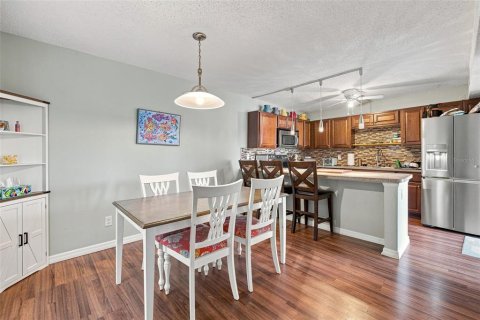 Casa en venta en New Smyrna Beach, Florida, 3 dormitorios, 161.28 m2 № 2351885 - foto 5