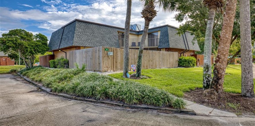 Casa en New Smyrna Beach, Florida 3 dormitorios, 161.28 m2 № 2351885