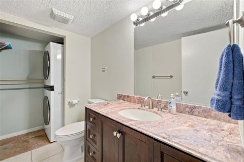 Casa en venta en New Smyrna Beach, Florida, 3 dormitorios, 161.28 m2 № 2351885 - foto 8