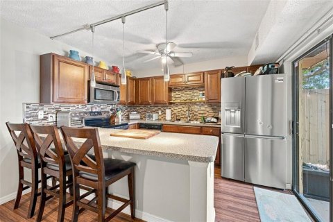 Casa en venta en New Smyrna Beach, Florida, 3 dormitorios, 161.28 m2 № 2351885 - foto 4