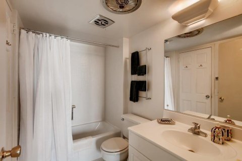 Condo in Palm Beach, Florida, 2 bedrooms  № 1079830 - photo 1