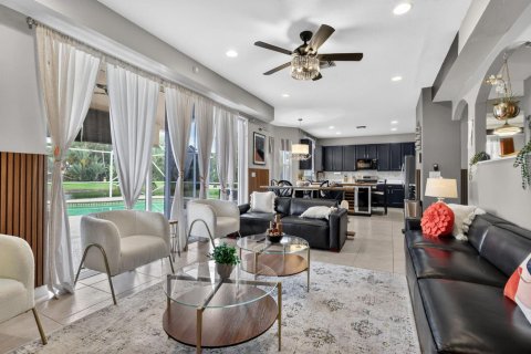 Casa en venta en West Palm Beach, Florida, 4 dormitorios, 250.37 m2 № 2186873 - foto 16