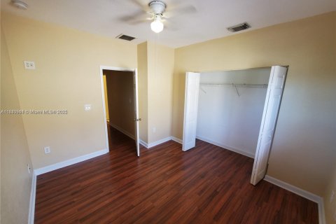 House in Cutler Bay, Florida 4 bedrooms, 225.66 sq.m. № 1831122 - photo 27
