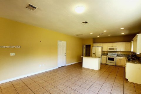 House in Cutler Bay, Florida 4 bedrooms, 225.66 sq.m. № 1831122 - photo 9
