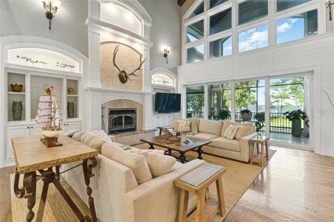 House in Green Cove Springs, Florida 6 bedrooms, 629.88 sq.m. № 1757772 - photo 21