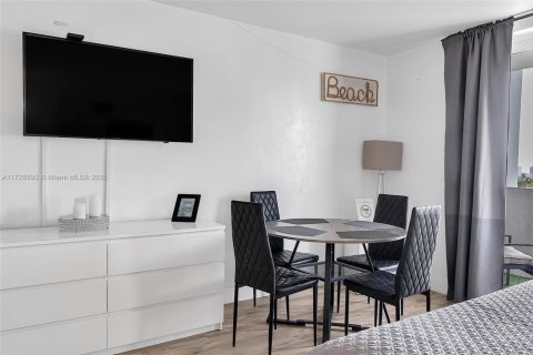 Copropriété à vendre à Sunny Isles Beach, Floride: 33.44 m2 № 1710224 - photo 12