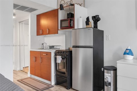 Copropriété à vendre à Sunny Isles Beach, Floride: 33.44 m2 № 1710224 - photo 9