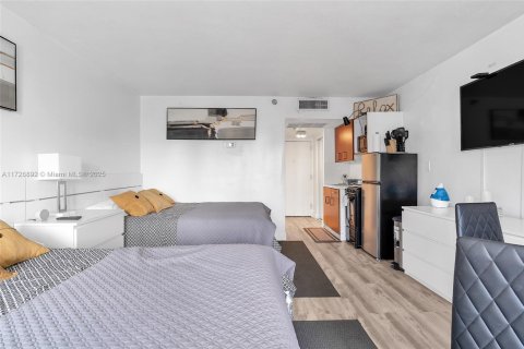 Copropriété à vendre à Sunny Isles Beach, Floride: 33.44 m2 № 1710224 - photo 14