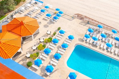 Copropriété à vendre à Sunny Isles Beach, Floride: 33.44 m2 № 1710224 - photo 24