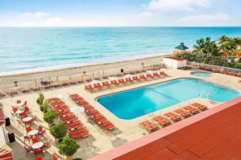 Copropriété à vendre à Sunny Isles Beach, Floride: 33.44 m2 № 1710224 - photo 30