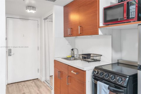 Copropriété à vendre à Sunny Isles Beach, Floride: 33.44 m2 № 1710224 - photo 5