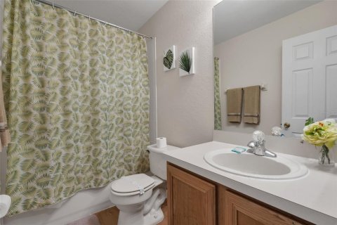 Townhouse in Davenport, Florida 4 bedrooms, 172.43 sq.m. № 2216308 - photo 25