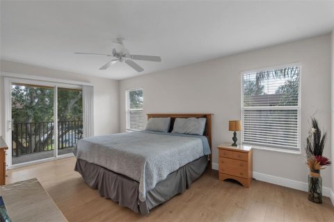Townhouse in Davenport, Florida 4 bedrooms, 172.43 sq.m. № 2216308 - photo 27